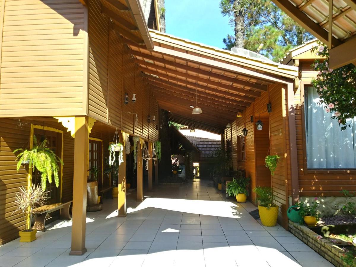 Pousada Villa Fiorita Канела Екстер'єр фото