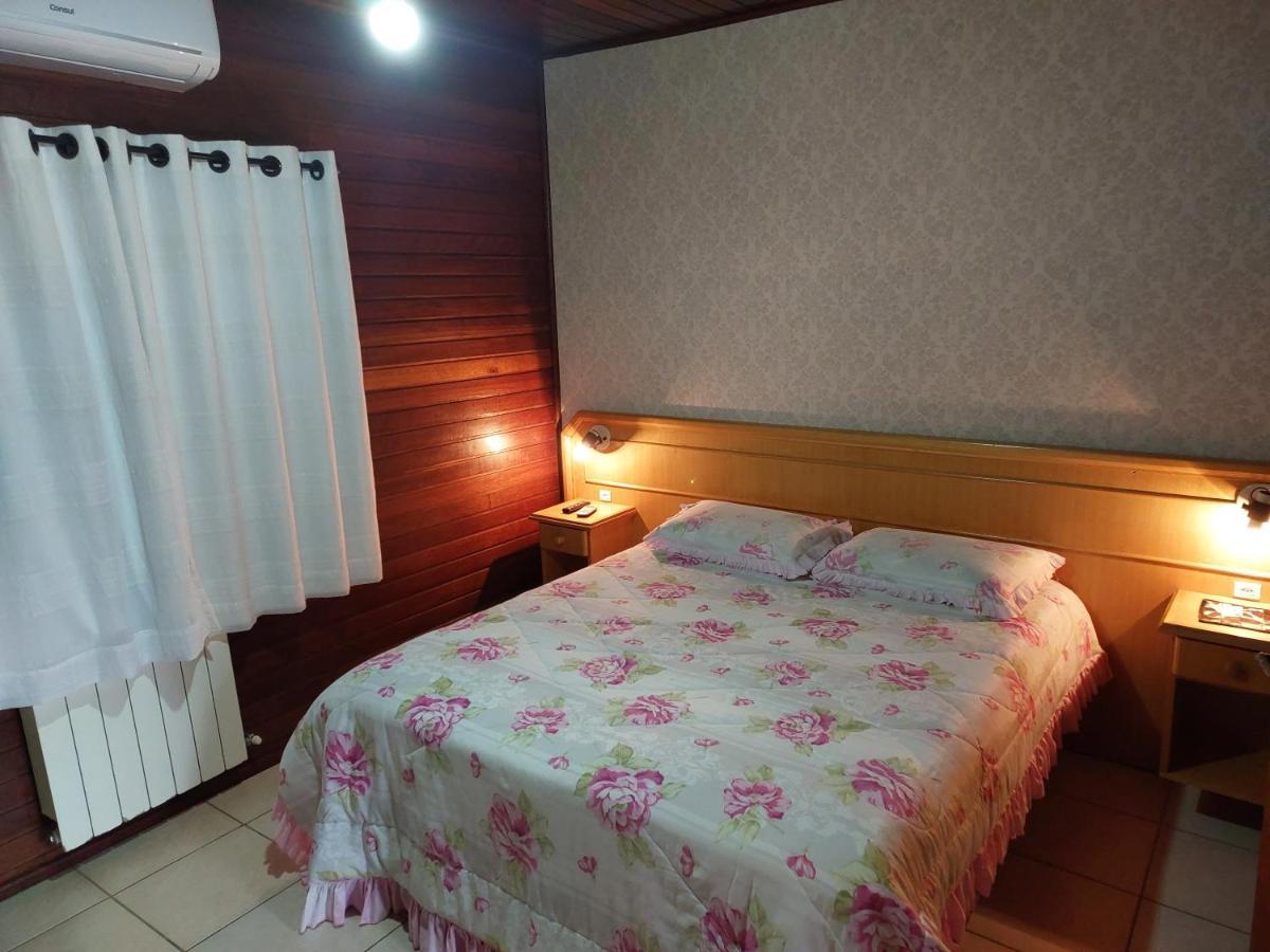 Pousada Villa Fiorita Канела Екстер'єр фото