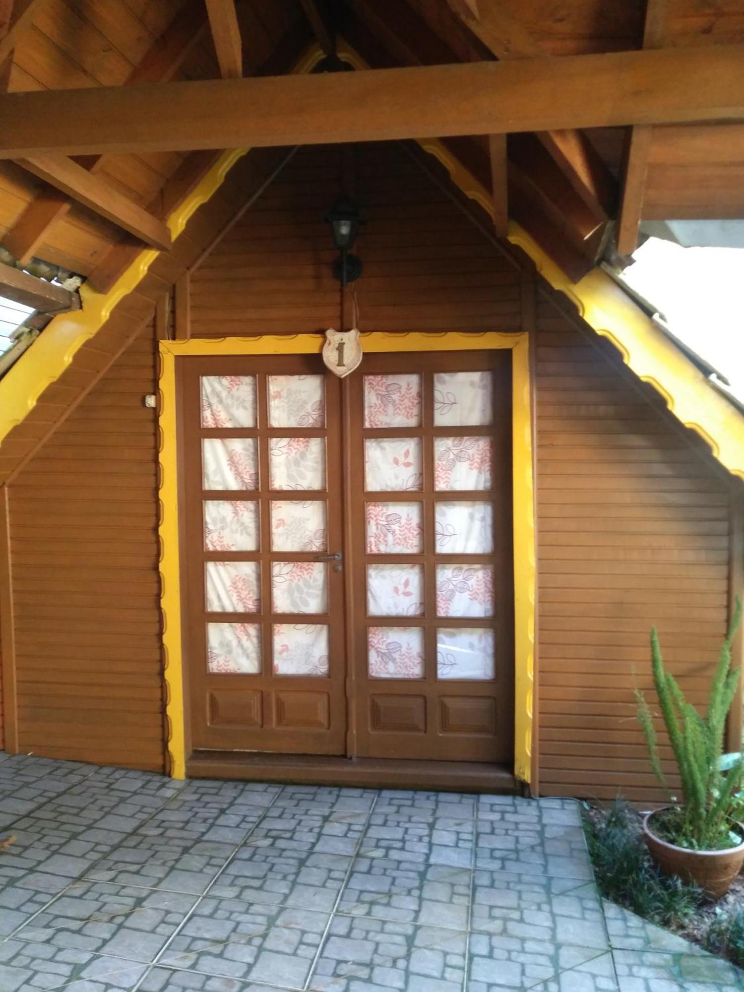Pousada Villa Fiorita Канела Екстер'єр фото