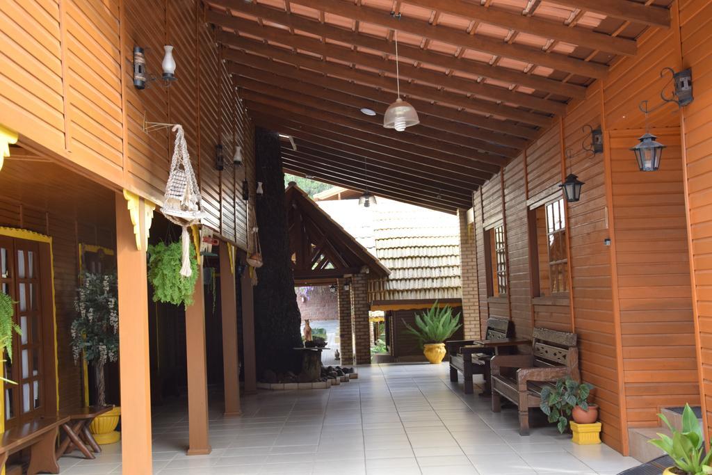 Pousada Villa Fiorita Канела Екстер'єр фото